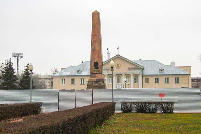 Площадь Свободы Тольятти