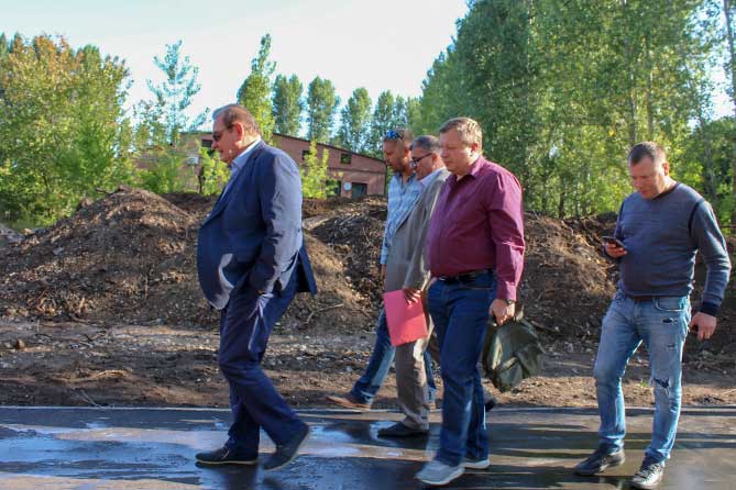 проверяют пешеходную дорожку