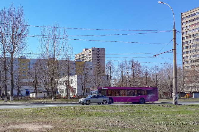 муниципальный автобус на Приморском бульваре