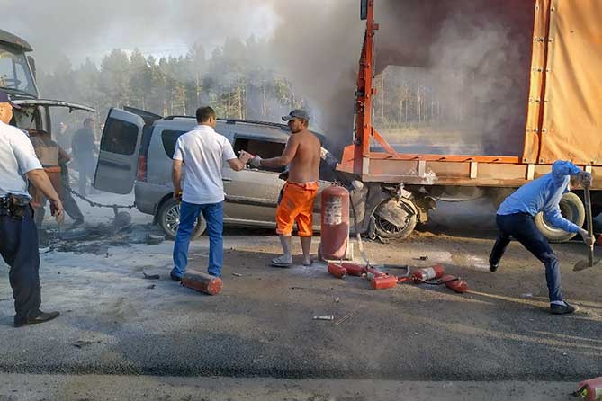 дым из грузовика авария 17 июня 2019