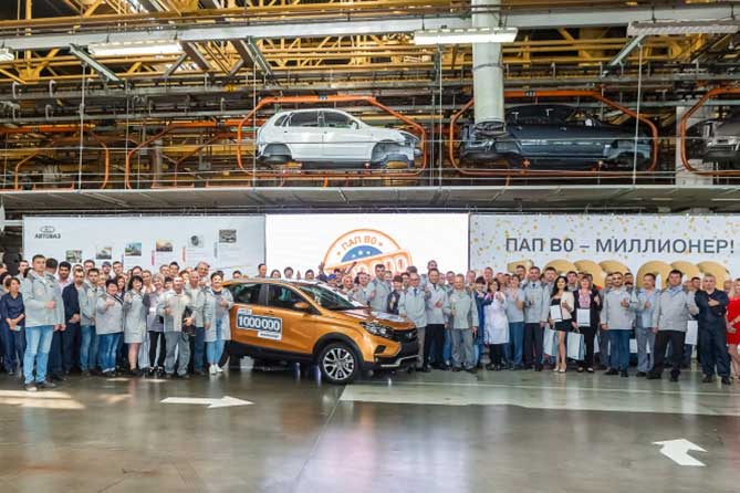 Миллионый автомобиль на линии В0 14 июня 2019 года лада икс рэй кросс