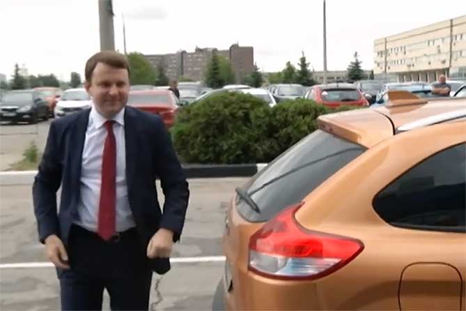 министр прибыл в тольятти за рулем