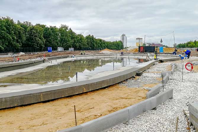 строительство фонтана в парке 3 августа 2019 года
