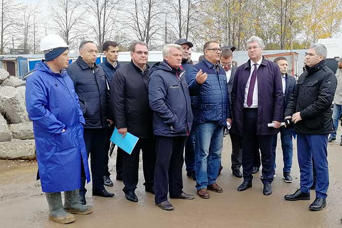 строительство комиссия объезд 11-10-2019 вице-губернатор Виктор Кудряшов на объезде строительных объектов 11 октября 2019 года