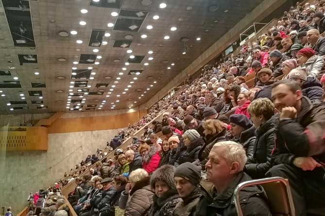 горожане на общественных слушаниях 9 декабря 2019 года в ДС "Волгарь"