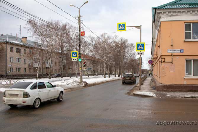 перекресток улиц Карла Маркса и Комсомольской
