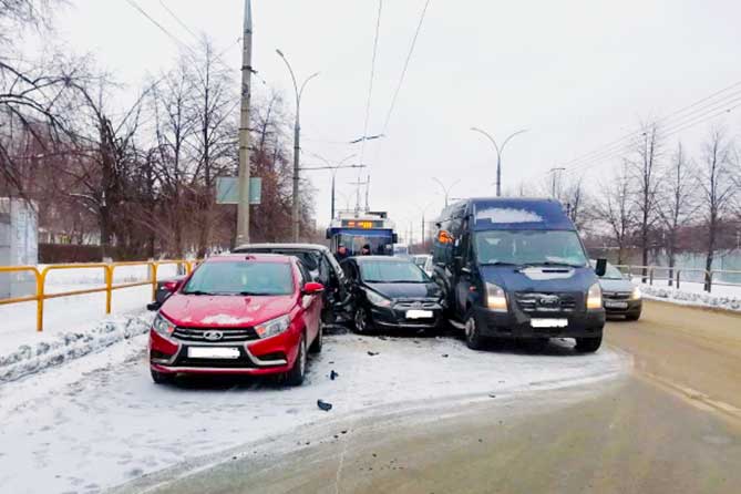 авария дтп революционная