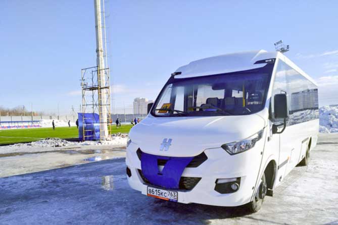 новый автобус Академии футбола Коноплева