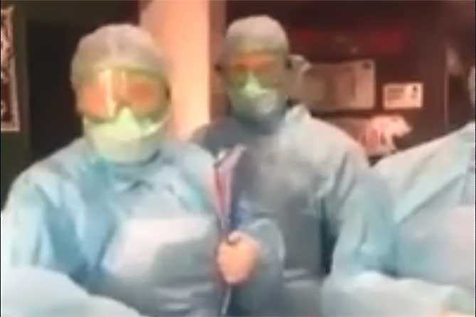 защитный костюм коронавирус пристав приставы пришли в квартиру