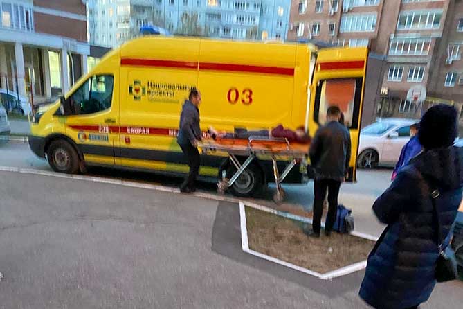 госпитализируют девочку