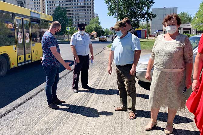 проверка ремонта дороги на улице Гидротехнической