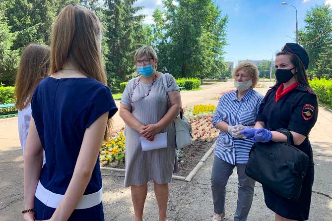 проверка подростков