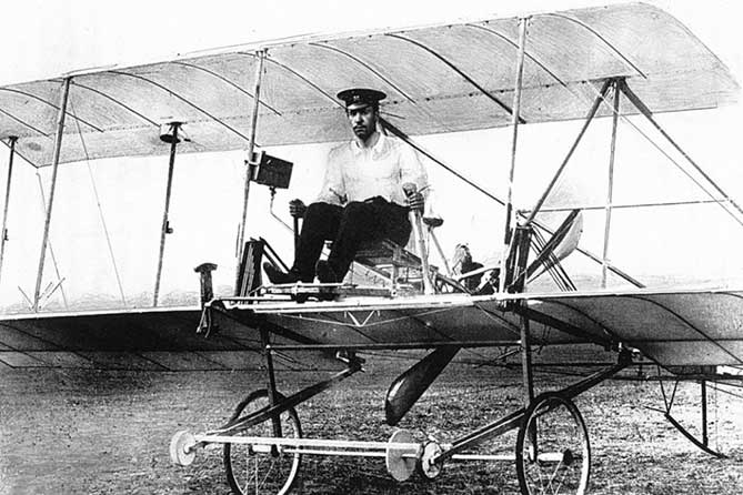 первый самолет сикорский