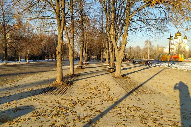 благоустроенная аллея