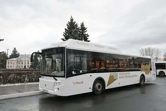новый автобус ЛиАЗ на газомоторном топливе