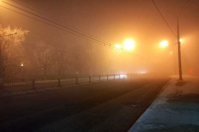 туман ночью на улице