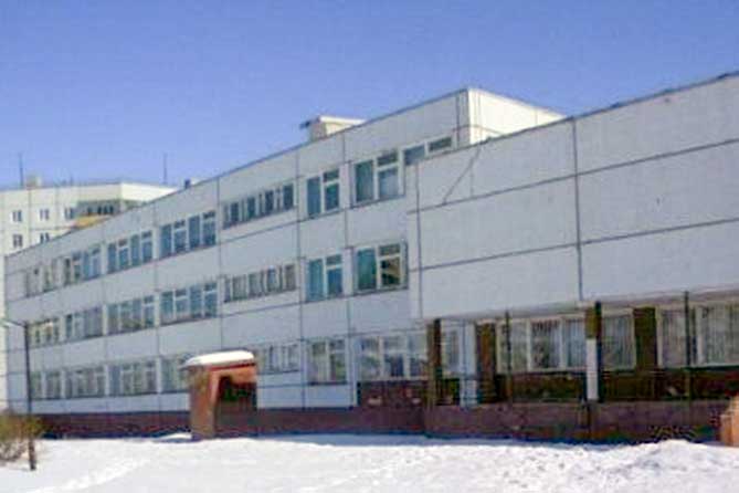 здание школы 75