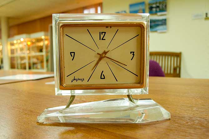 тольяттинцы подарили музею часы