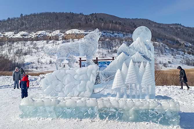 ледяная скульптура "Легенда о Волкодире"