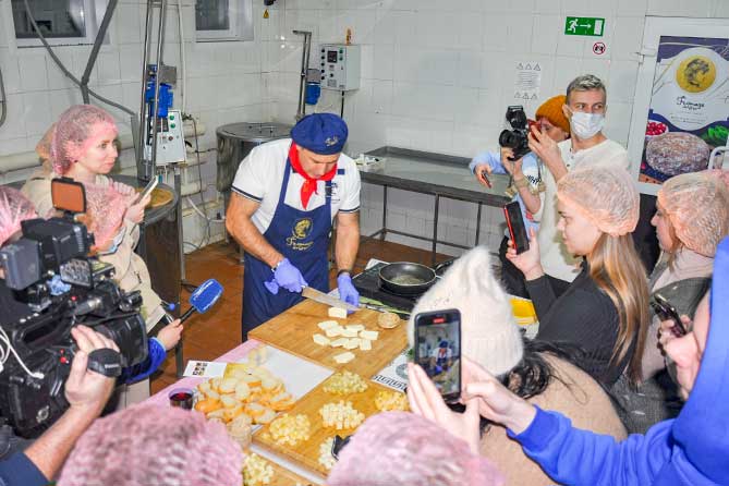 дегустация сыров на сыроварне Fromage de Vera 