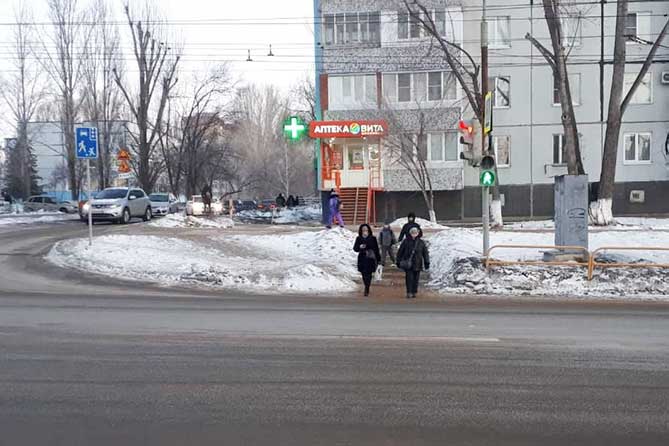 пешеходный переход на улице Чайкиной