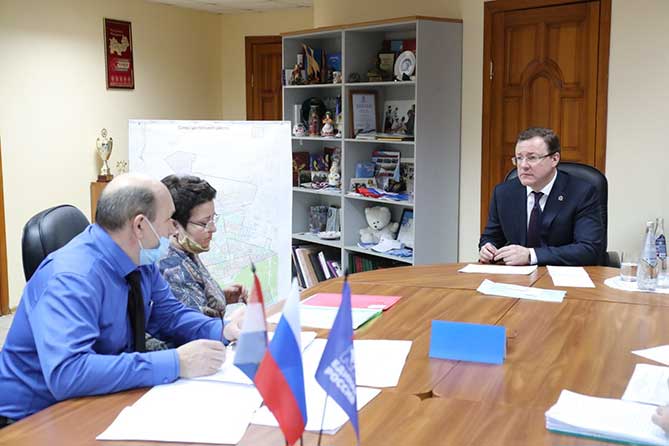 губернатор проводит личный прием граждан в Тольятти