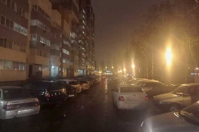 освещение возле дома 68 по улице Ленинградской