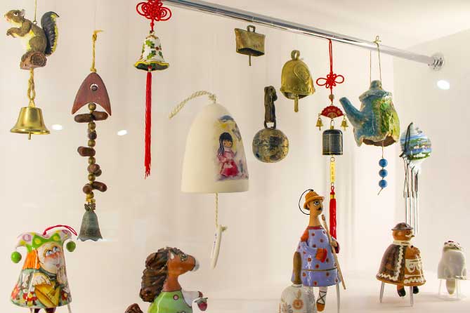 выставка декоративных колокольчиков в музее