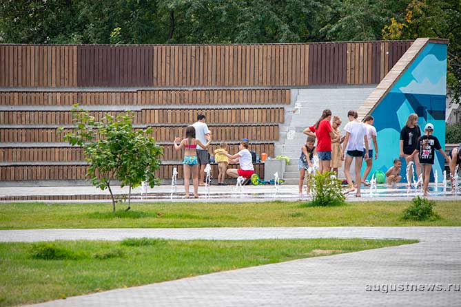 амфитеатр в сквере имени Жилкина