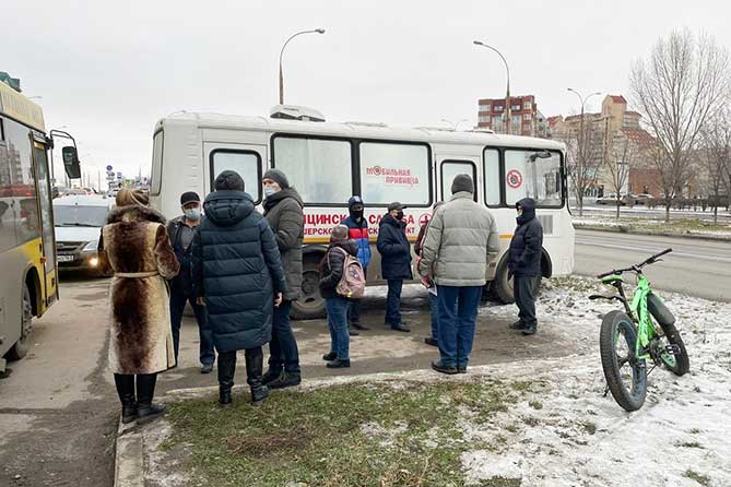 мобильный пункт вакцинации в Автозаводском районе