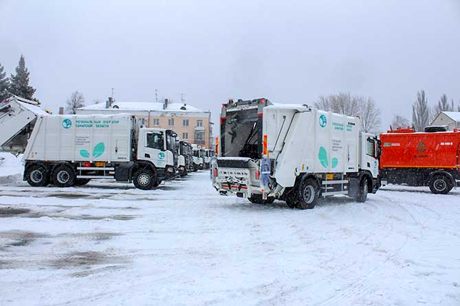 новые мусоровозы ООО "Дакант"