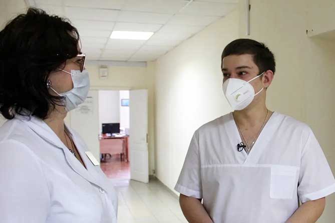 молодой специалист поликлиники 3