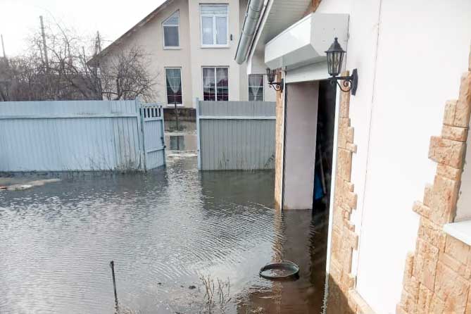 затоплен участок и дом в Нижнем Санчелеево