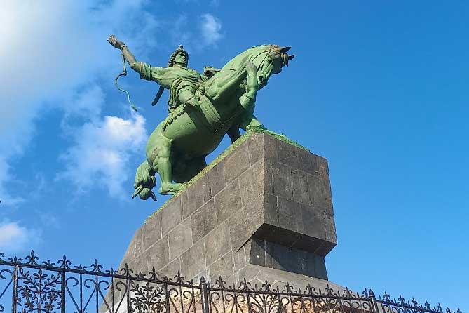 памятник уфа салават юлаев памятник Салавату Юлаеву в Уфе