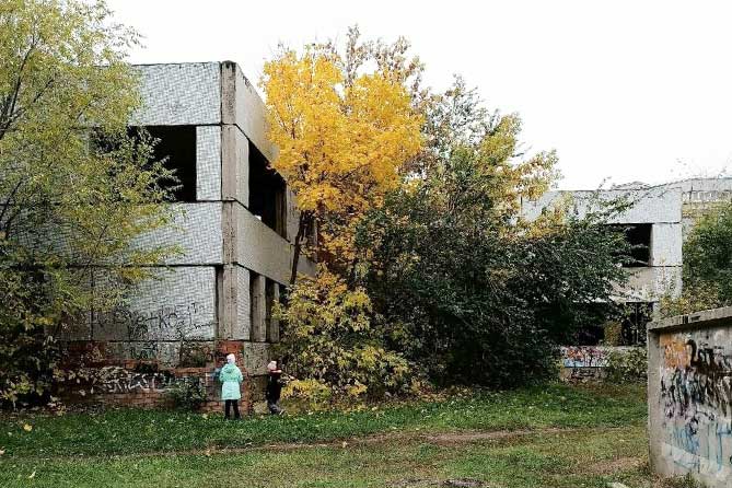 детский сад 16 квартал недострой 22-10-2022 здание недостроенное здание детсада в 16 квартале