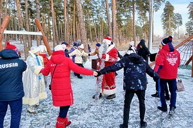 дед мороз хоровод экопарк шлюзовой новый год новогодний хоровод в экопарке