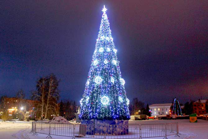 новогодняя елка на Центральной площади