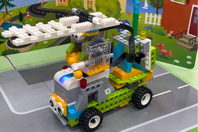 конструктор lego автомобиль