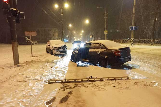 ДТП 3 января 2023 года на улице Комзина