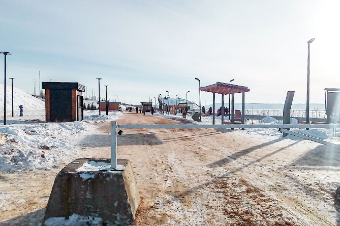 шлагбаум на набережной