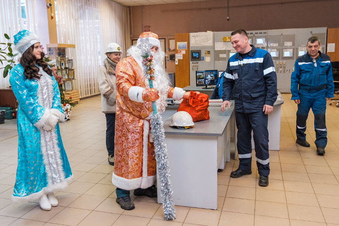 тоаз новый год сотрудник новогоднее поздравление сотрудников ТОАЗа