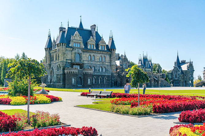 территория замка Гарибальди