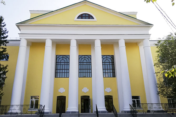 здание ДЦ Русич