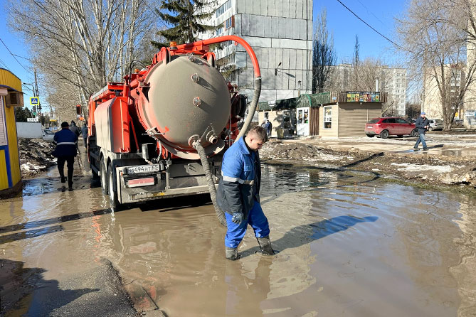 откачка воды в районе Баныкина 60