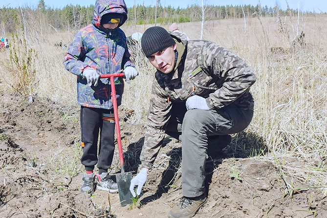 посадка леса за детской больницей