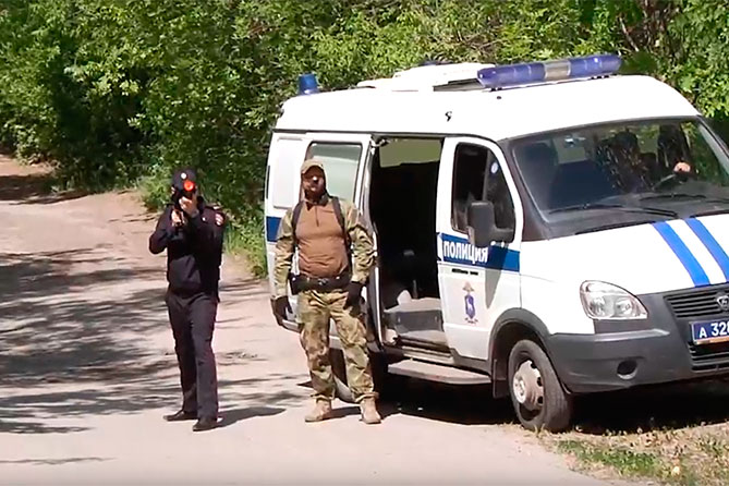 полиция блокирует работу дрона