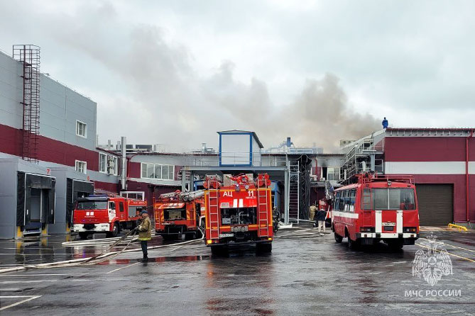 пожар в здании на Тупиковом проезде 42