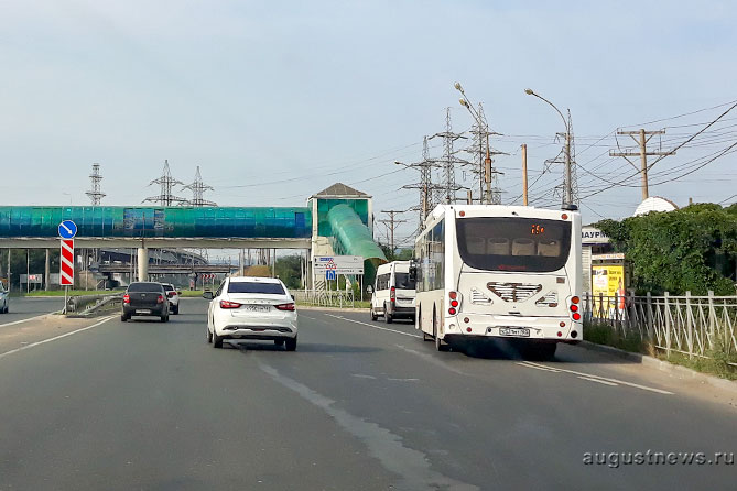 автобус на улице Куйбышева