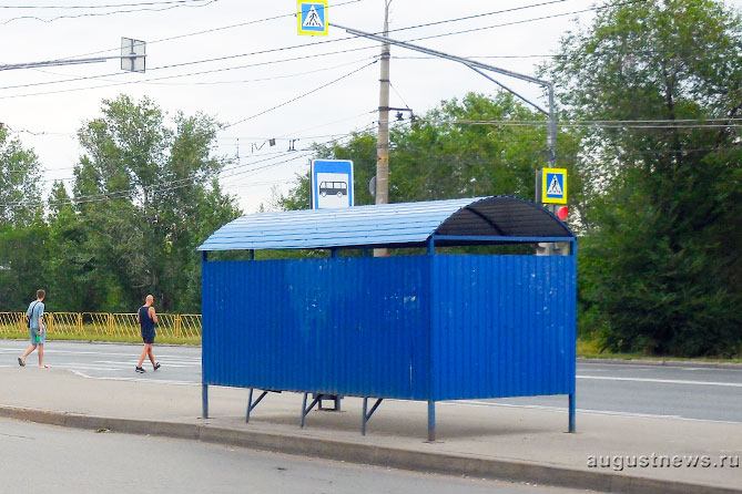 остановочный павильон очищен