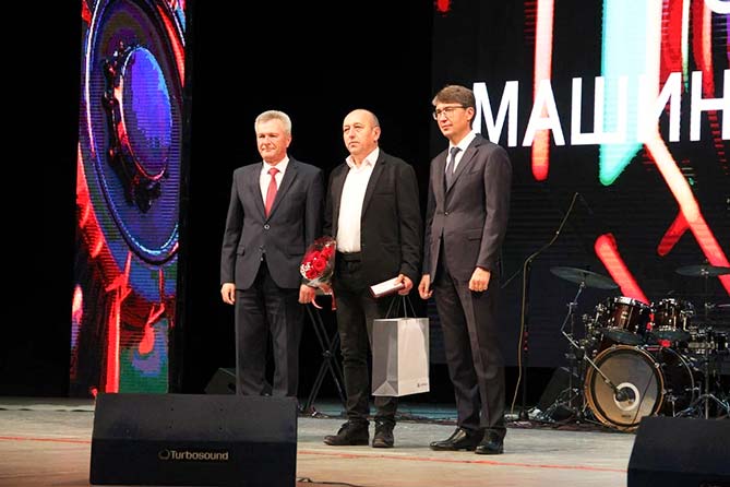 чествование работников машиностроения